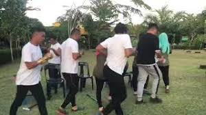 Download lagu opocot mp3 dapat kamu download secara gratis di metrolagu. Opocot Melatah Mega 2019 Behind The Scenes Youtube