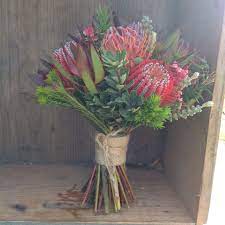 Native Bouquet At Peninsula Wild Flower Featuring Banksia Coccinea Flower Bouquet Pictures Wildflower Wedding Bouquet Flower Arrangements