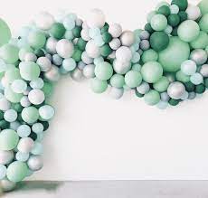 Download 50 Shades Of Green Love The Colors Of This Balloon Arch Looks So Natural Balloon Garland Party Balloons Balloon Decorations