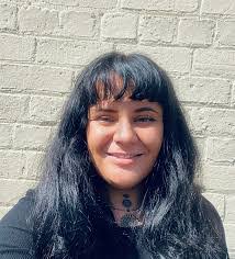 Dani Dawson's Instagram, Twitter & Facebook