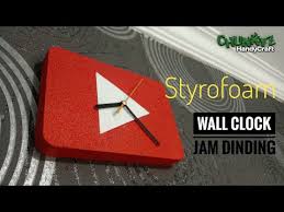 Styrofoam, material ringan yang paling dikenal digunakan untuk insulasi dan pengepakan, juga merupakan material umum yang digunakan dalam proyek hobi dan prakarya. How To Make A Wall Clock Using Styrofoam Jam Dinding Youtube Diy Youtube