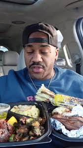 Ariel Epps's Instagram, Twitter & Facebook