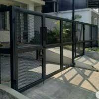 Umumnya, desain pagar ini melebar ke samping, tapi tidak tinggi. Jual Pagar Minimalis Modern Terbaik Harga Murah August 2021 Cicil 0