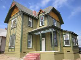 The victorian era coincided with british immigration to north america. Victorian House Colors Green Button Homes