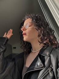 Claudia Surace (@claudiasuracee_) • Threads, Say more