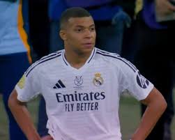 Yo viendo que ella no subió el ramo que me costó tres semanas de jale: