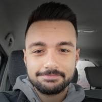 30+ profili “Tom”