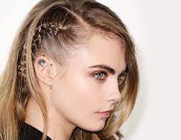 A Look At Festival Beauty S Long Standing Cultural Appropriation Problem Hair Styles Natural Curls Hairstyles Loose Hairstyles