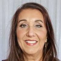 Stephanie Borowski's Instagram, Twitter & Facebook