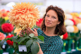 Rachel De Thame And Curator Of Rhs Garden Wisley Matthew Pottage Late Summer Flowers Flower Show Summer Flowers