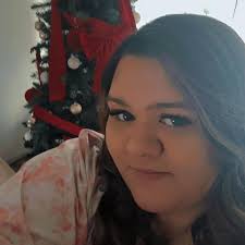 She tried to get me to call the customer support number that she gave me  which is not at all the number for customer support cash app. Please share  so nobody gets