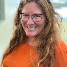 Susan Sinnott's Instagram, Twitter & Facebook