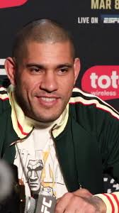 Alex Pereira picks his crew for a hypothetical bank robbery #UFC313 🎥🎙️:  @doublegontv