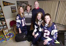 The couple currently resides in los angeles, california. Bradys Are Family Affair Relatives Cheer Pats Qb In Raider Land