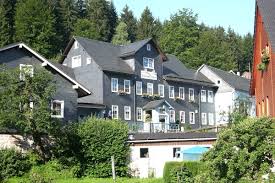 06120 9797577 route anzeigen whatsapp 06120 9797577 nachricht an 06120 9797577 kontakt tisch reservieren termin vereinbaren bestellen menü ansehen. Gasthof Und Pension Vesser Thuringen