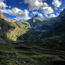 C'est en fait, le déversoir et la suite du lac d'espingo. Randonnee Inoubliable Saussat En Passant Par Espingo Et Le Lac D Oo Picture Of Refuge D Espingo Oo Tripadvisor