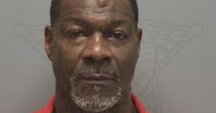 ID theft and a G-Wagon: How police say a Cape Coral woman stopped a thief