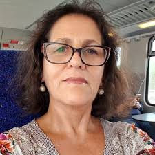 קפה עוזר לדיאטה! כן וגם: עד 8 כוסות קפה ליום זה ממש בסדר! איך זה קורה? צפו  בפינה. ועוד מחקרים מפתיעים על קפה: 1. הקפה, כמו כל שתיה חמה, מחמם את מרכז