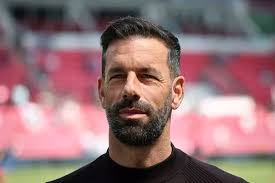 Sir Jim Ratcliffe risks wrath of Man Utd stars with final decision