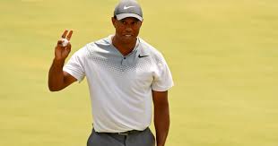 Tiger Woods Shatters Morning Silence Roars To A 65 At The Players Championship Players Championship Tiger Woods Players