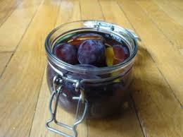 Liqueur De Quetsches La Cuisine D Adeline Recette Quetsche Alcool Pour Fruits Liqueur