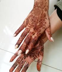 36 Hour Stain Mehndi Done On Me By The Insanely Talented Maplemehndi Thank You So Much Again For My Beautiful Henna Henna Hand Tattoo Henna Henna Designs