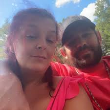 I have a huge question I have court for a PPO with Tomlinson and I have to  bring my infant child am I able to???