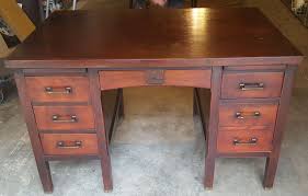 Solid Vintage Lincoln Desk Commercial Furniture Company Of Chicago Office Equipment Company Of Chicago Commercial Furniture Vintage Desk Furniture Companies