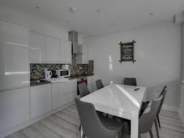 Scott & stapleton are pleased to offer this one bedroom ground floor apartment benefiting from own front door and both front and rear garden. 1 Bedroom Flats To Rent Southend On Sea Flats To Rent In Southend On Sea Mitula Property