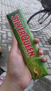 Her skin is partially covered with silver. Silverqueen Menggambar Makanan Makanan Dan Minuman Matcha