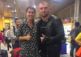 Fiul cel mare al miliardarului ion țiriac, ion ion (43 de ani) se iubește de ceva timp cu jucătoarea de tenis sorana cîrstea (30 de ani), numărul 75 wta. EmoÅ£ii Mari Pentru Sorana Cirstea Si Morosanu Avionul Cu Care Au Zburat La Madrid A Avut Probleme