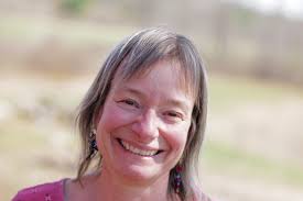 Chicken Aid, A True Story: Maria Builds A New Path For The Unhappy  Imperious Hens