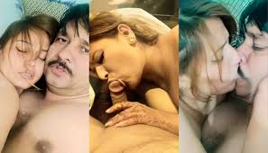 Pakistani Girl Enjoying with her Uncle In Front of her Elder Sister Kissing  Giving Blowjob - Mydesi