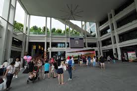 Quite recently in june, a new shopping centre opened in punggol next to oasis lrt station called oasis terraces and i got the chance to visit it the other day. First New Generation Neighbourhood Centre Opens Along Punggol Waterway Today
