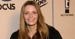 Actress mischa barton made shockwaves when her character marissa cooper left the iconic teen drama the o.c. Why Did Mischa Barton Leave The O C The Star Tells The Truth