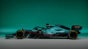 A liberty media azonban ezen a téren is változtatni akart. Aston Martin Cognizant Formula One Team Aston Martin