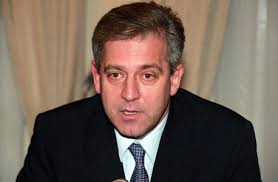 Image of Canadian Fisheries Minister Brian Tobin gestures during a news  conference