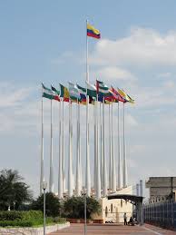 Malecon 2000: informaciones, fotos, videos, horarios, cupones de viaje.