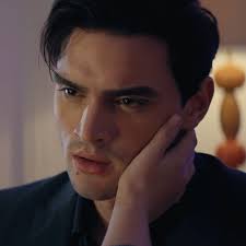 Replaying this scene over and over. #CulpaNuestra