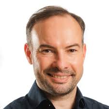 Time flies! Back when I joined Amazon 5 years ago, little I knew this would  have been my longest job ever. (In case you don't already know, our badge  changes with tenure