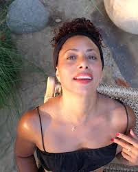 impromptu photo shoot and a pool creeper. 🌴 aaand…we're all wearing my new  favorite lipstick..it's very rare one color looks incredible