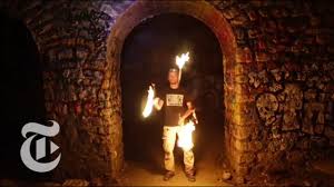 Party In The Paris Catacombs But Don T Tell The New York Times Youtube Une rave party, ou simplement rave, est un rassemblement autour de la musique électronique underground, habituellement organisé en pleine nature, ou dans des lieux déserts (entrepôt désaffecté, usines abandonnées, etc).