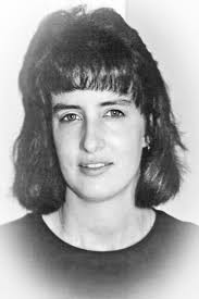 2002-10-04 #051-133-04xvbw Beverly Lawson college graduati…