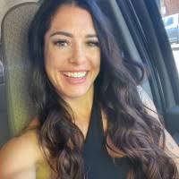 Danielle Crayton's Instagram, Twitter & Facebook