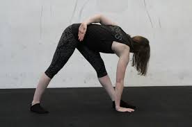 Before long, you'll find you have a sore lower back or pulled hamstrings. Dehnubungen Fur Vielsitzer Huften Hamstrings Mehr Diegesundheitsexperten