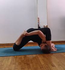 One Foot Behind The Head Extended Lizard Tail Lunge Pose Eka Pada Sirsa Uttana Pristhasana Lunges Poses Yoga Poses