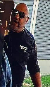 What's the average dress code for men and women for dinner at Ruthie's in  Rythm City casino ?