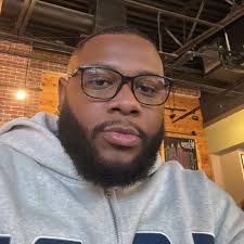 Ronnie Bynum's Instagram, Twitter & Facebook