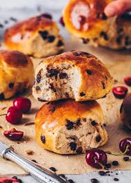 Vegan Chocolate Brioche Buns Easy Recipe Bianca Zapatka Recipes Recipe In 2020 Cooking Chocolate Chocolate Brioche Vegan Chocolate