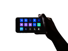 Valve officially pulled the curtain back on the steam deck on thursday—a $399 gaming handheld designed to bring your steam gaming library to the palms of your hands, powered by amd hardware and. Computex Elgato Enthullt Stream Deck Xl Stream Deck Mobile